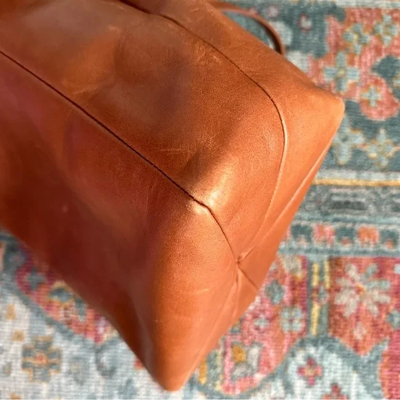 Madewell Cognac Leather Tote with Gold Accent - Picture 6 of 13